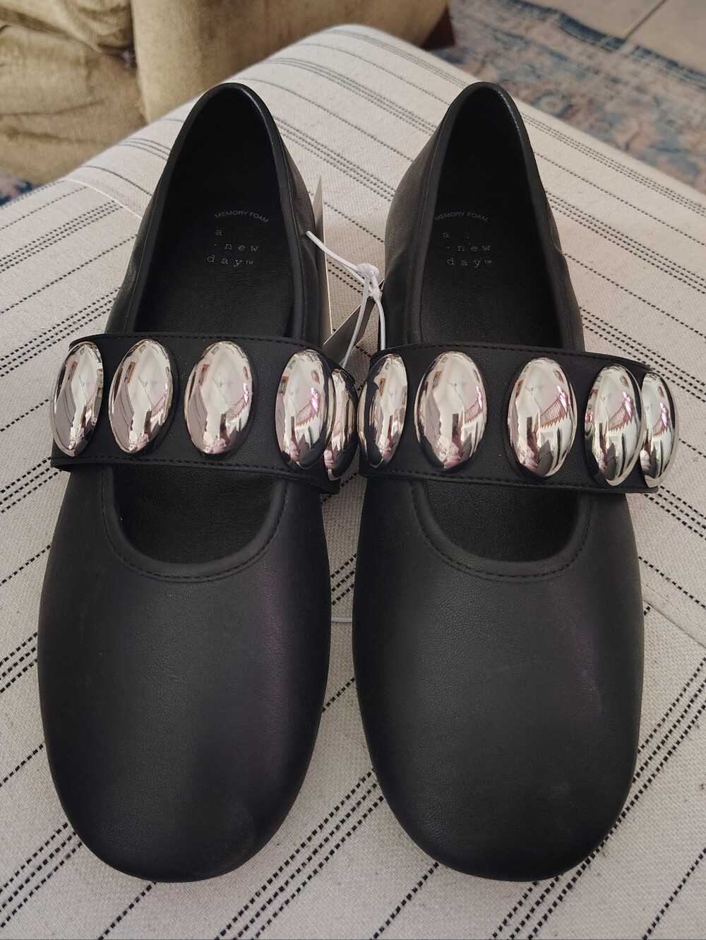 New A New Day Black Genevieve Mary Jane Flats with Silver Oval Accents Size 11 - Picture 2 of 4